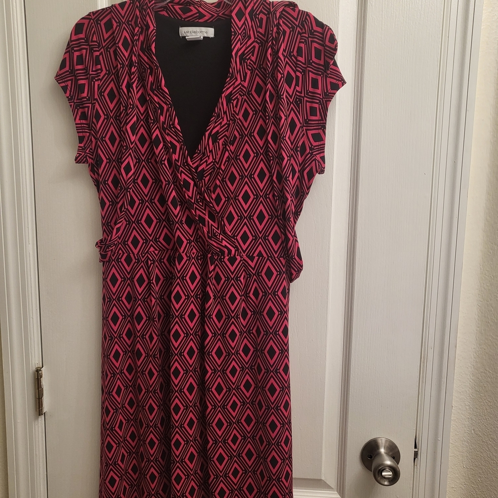 Chaps Pink and Black Diamond Pattern Midi Dress. Gentle Wear Pre-own